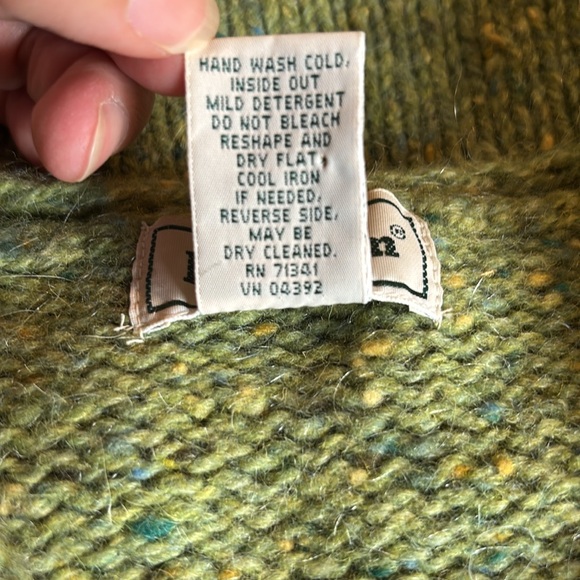 LL Bean V neck lambswool / mohair blend chunky cable knit sweater - Picture 10 of 12